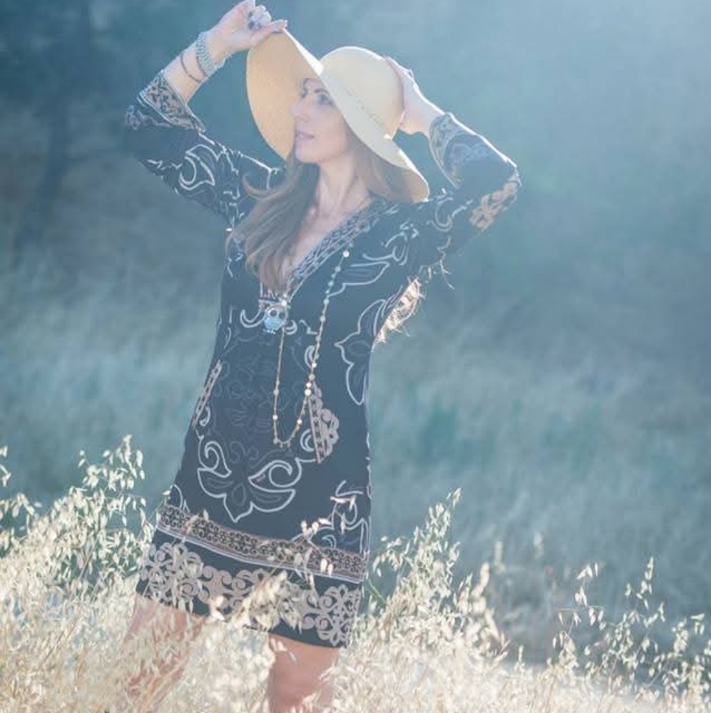 Meet your Posher, Luxxy Bee!